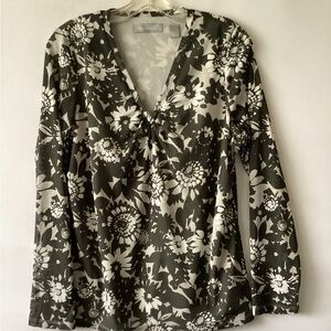 Liz Claiborne long sleeve pullover blouse.